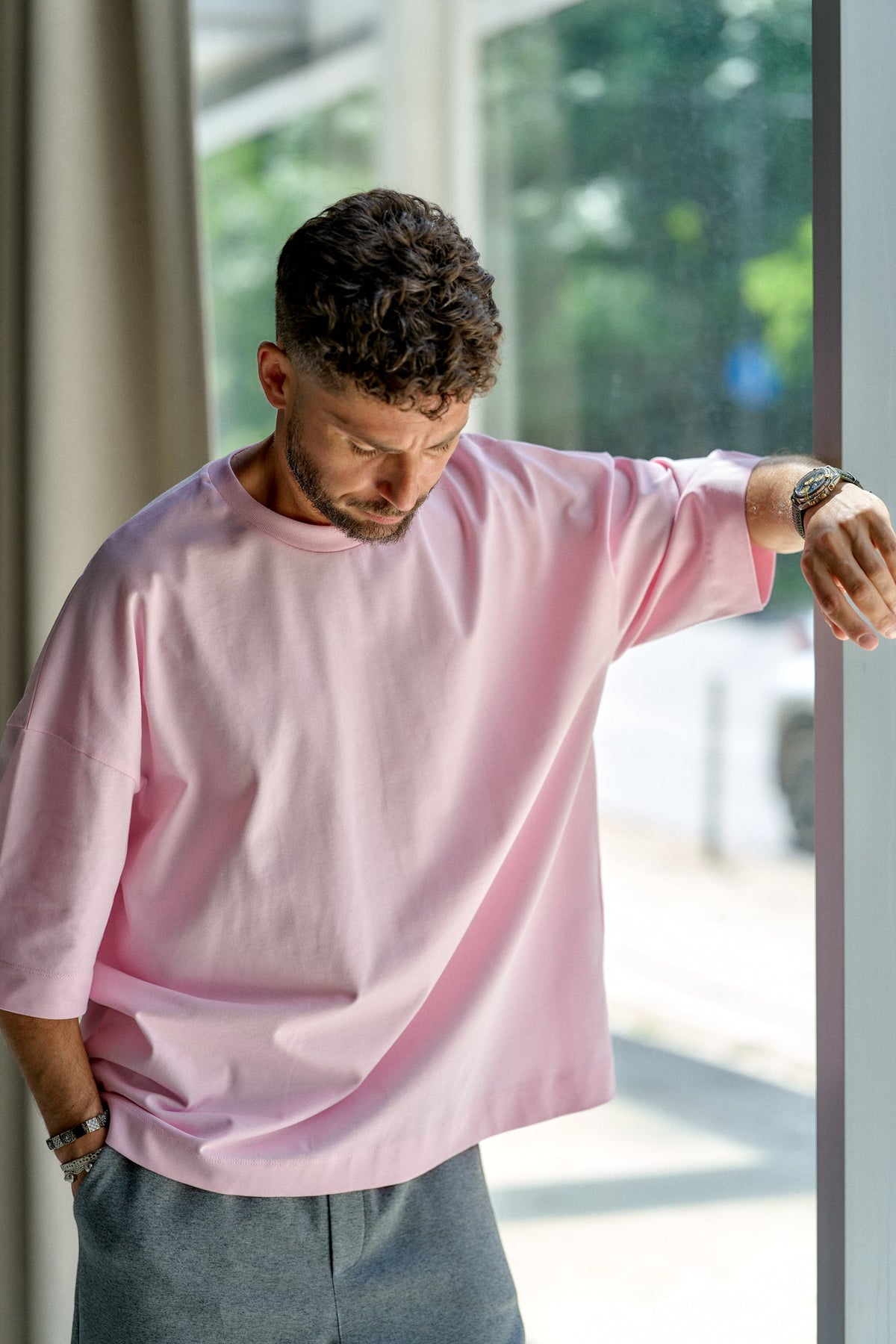 Lifestyle pink T-shirt 2