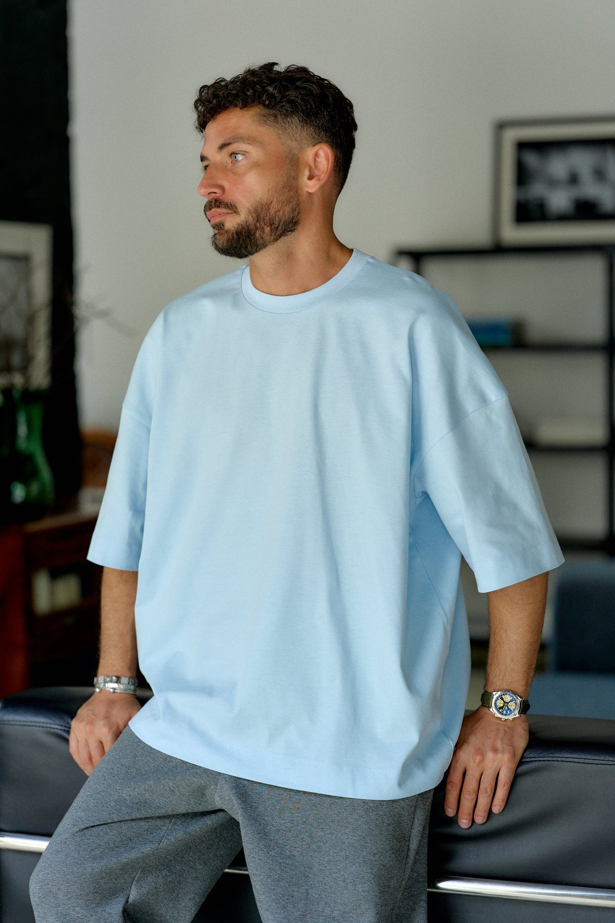Lifestyle blue T-shirt 3